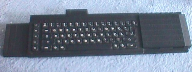 [ Nr. 4 - sinclair-ql_front_with_extensions.jpg ]